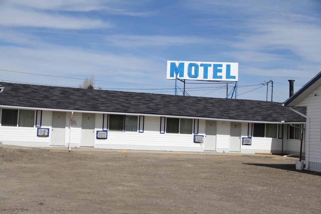 Bluebird Motel Innisfail ภายนอก รูปภาพ