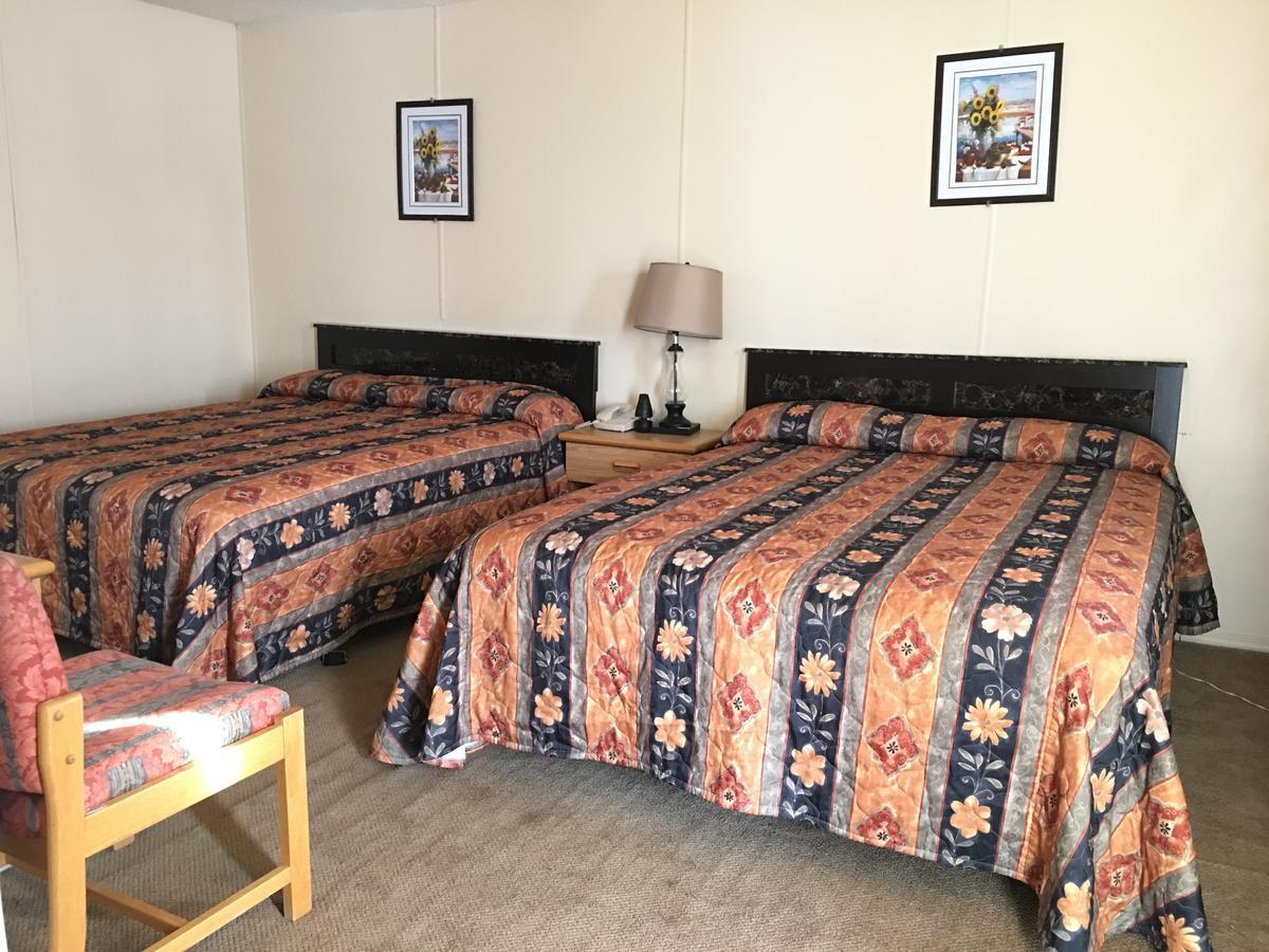 Bluebird Motel Innisfail ภายนอก รูปภาพ