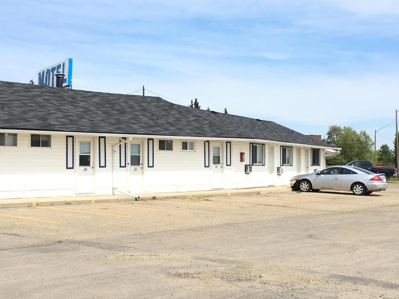 Bluebird Motel Innisfail ภายนอก รูปภาพ