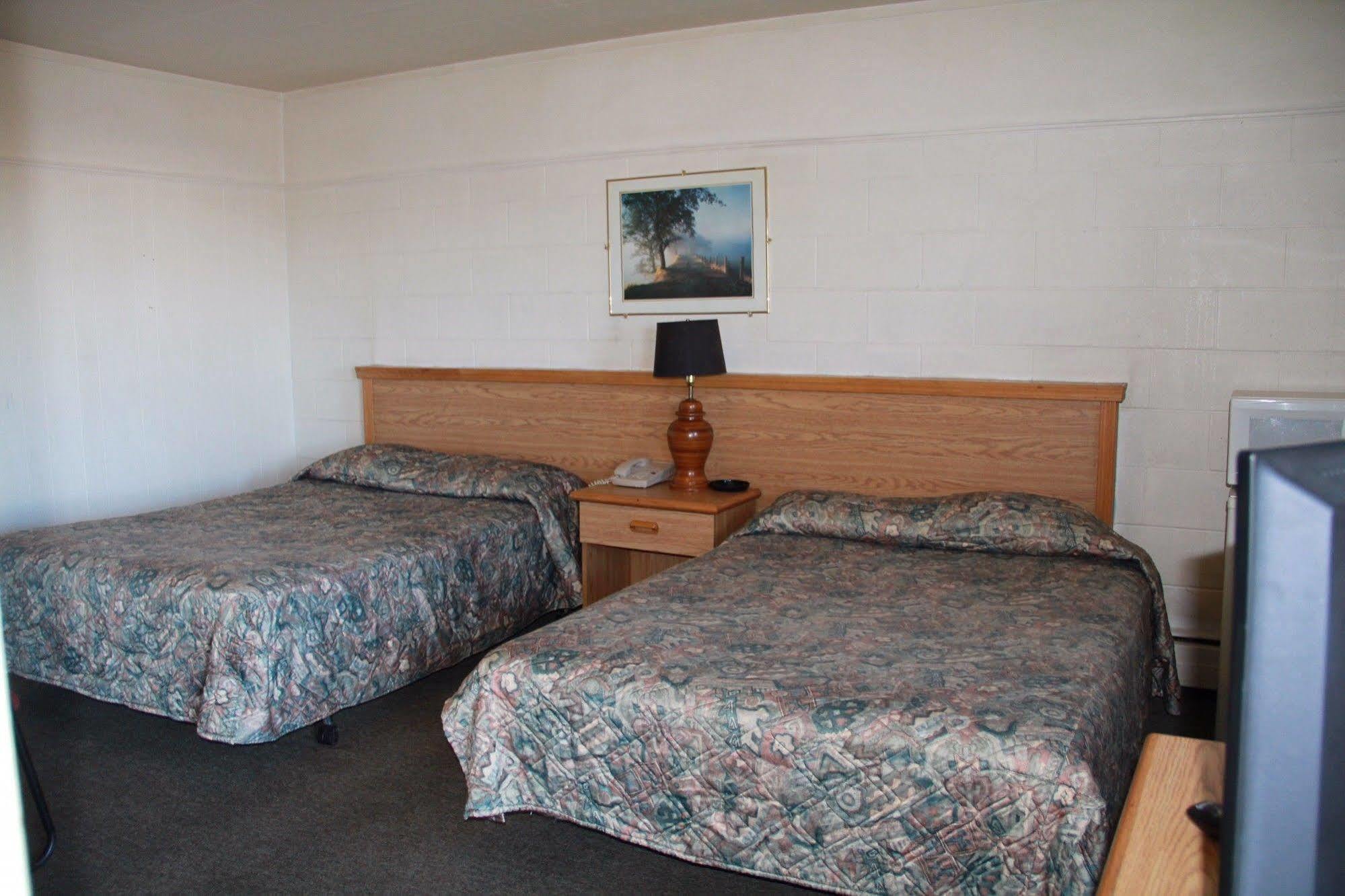 Bluebird Motel Innisfail ภายนอก รูปภาพ