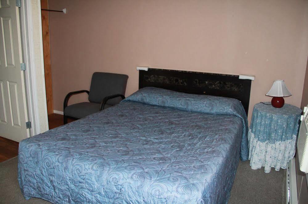 Bluebird Motel Innisfail ภายนอก รูปภาพ